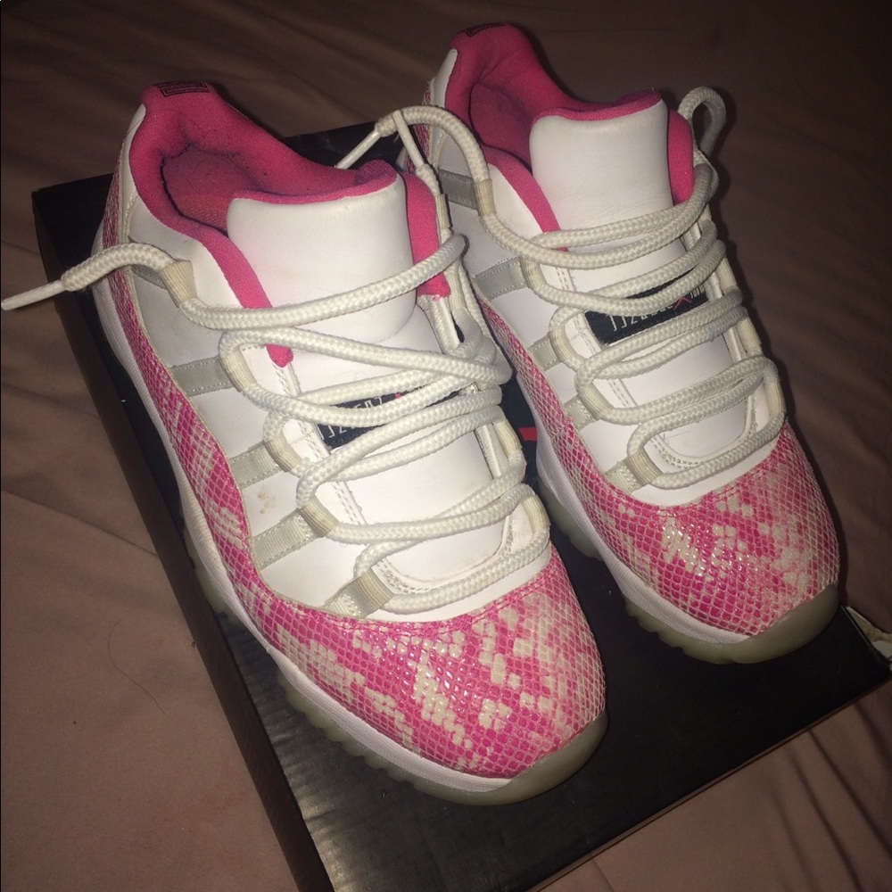 Women’s Air Jordan 11 Retro Low ‘Pink Snakeskin’